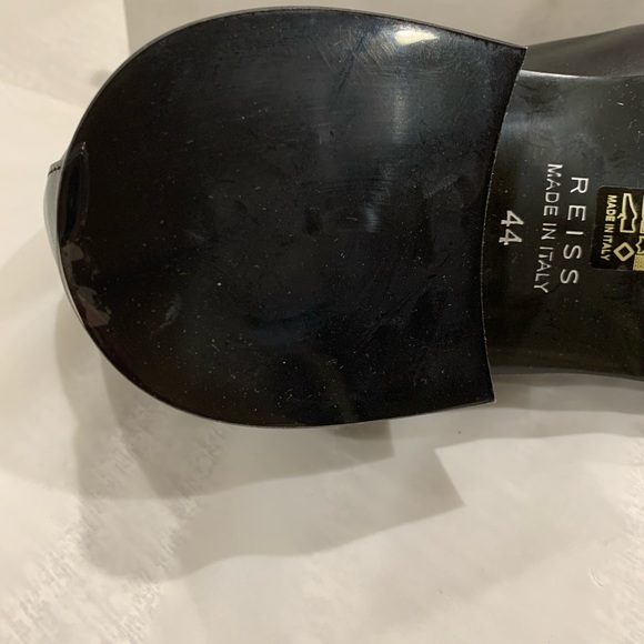 REISS Rostin Brogue Derby - Picture 5 of 10